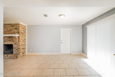 017-photo-living-room-12783944
