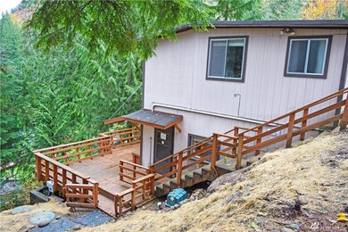 37632 W Lake Walker Dr SE, Enumclaw, WA 98022 - photo 2