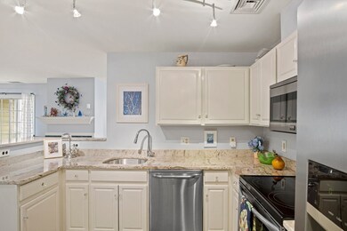 908 Gazebo Cir, Reading, MA 01867 - photo 6