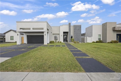 5603 N Mockingbird Ave, Pharr, TX 78577 - photo 2