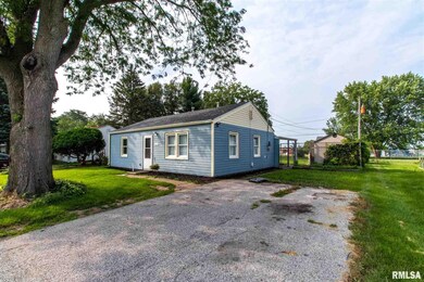 3114 W 70th St, Davenport, IA 52806 - photo 3