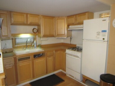 548 Kenyon Ave unit 19, Attleboro, MA 02703 - photo 4