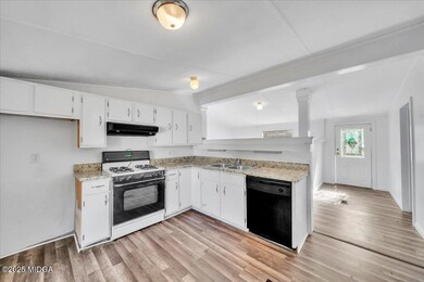 1663 Smith Rd, Forsyth, GA 31029 - photo 4