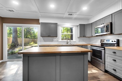 8319 Coventry Ct, North Charleston, SC 29420 - photo 7