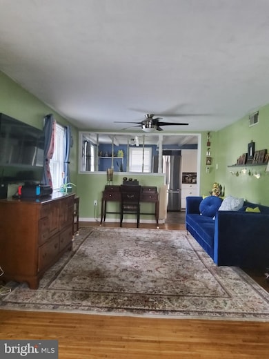 738 Thorndale Rd, Aldan, PA 19018 - photo 7