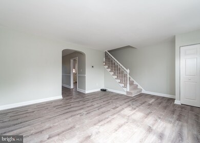 4844 Carmella Dr, Halethorpe, MD 21227 - photo 4