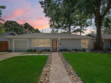 1301 Martin St, Houston, TX 77018 - photo 3