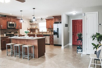 1302 S Stetson Dr, Cocoa, FL 32922 - photo 4