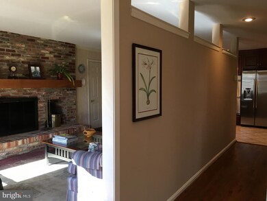 17401 Kirstin Ct, Olney, MD 20832 - photo 5