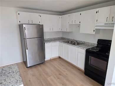 5490 Trastevere Rd unit 2, Clay, NY 13041 - photo 2