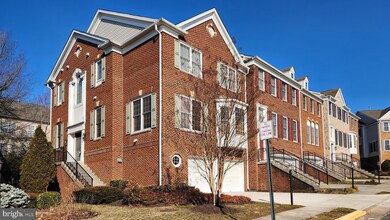 9257 Laurel Ridge Crossing Rd, Lorton, VA 22079 - photo 2