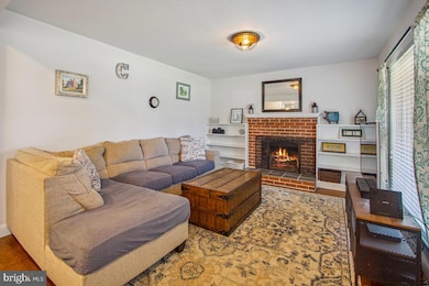 308 Cedar Ln, Annapolis, MD 21403 - photo 7