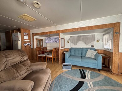 4421 Lane Rd, Zephyrhills, FL 33541 - photo 3