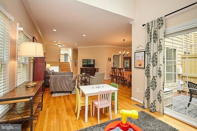 11409 Heritage Oak Ct, Reston, VA 20194 - photo 7