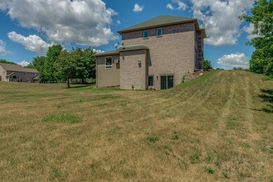 6118 Creek Ridge Ct, Minnetonka, MN 55345 - photo 4