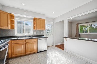 2243 S Wolf Rd, Des Plaines, IL 60018 - photo 7