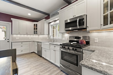 291 Plimpton St, Walpole, MA 02081 - photo 7