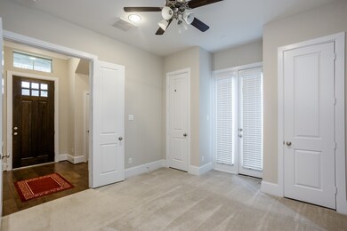818 Yale St unit C, Houston, TX 77007 - photo 5