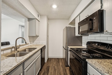 6050 Melody Ln unit 107, Dallas, TX 75231 - photo 6