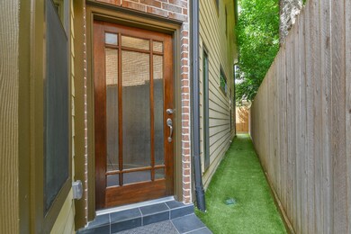 2304 Dunlavy St, Houston, TX 77006 - photo 3