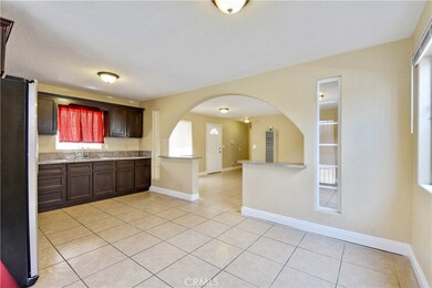 914 W Elm St, Compton, CA 90220 - photo 7