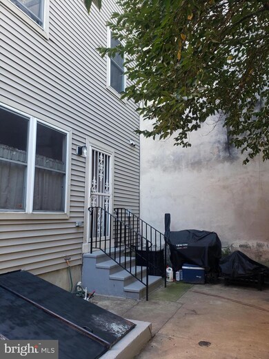 1725 W Oxford St, Philadelphia, PA 19121 - photo 4
