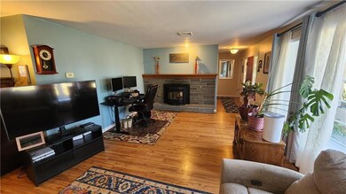 204 Old Orchard Dr, Easton, PA 18045 - photo 5