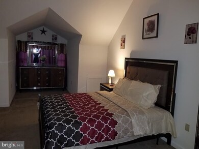 429 Locust St, Lancaster, PA 17602 - photo 6