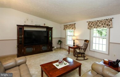 8427 Kings Meade Way, Columbia, MD 21046 - photo 5