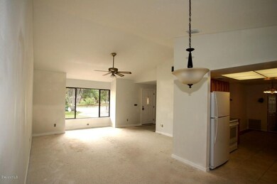 Newfound Harbor 2095 - Living Room (Medi