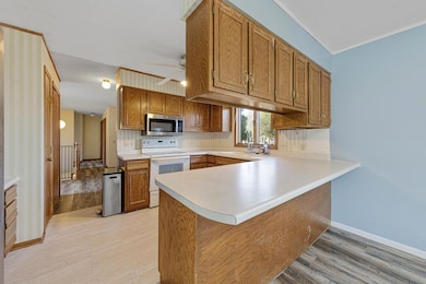 55807 River Fort Dr, Mankato, MN 56001 - photo 2