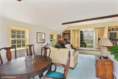 03_40GovernorPrenceRoad_165_LivingRoom_M