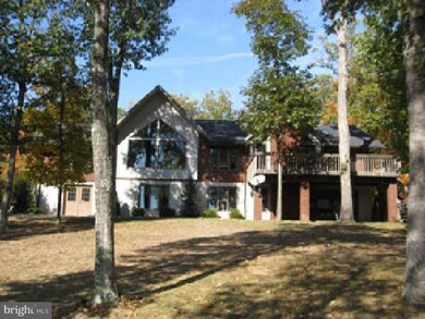 398 Hawk Ridge Trail, Berkeley Springs, WV 25411 - photo 5