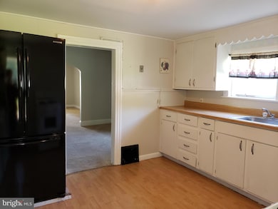 625 N Forklanding Rd, Maple Shade, NJ 08052 - photo 7