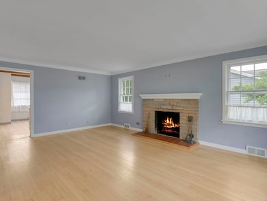 1801 Prairie Ave, Downers Grove, IL 60515 - photo 4