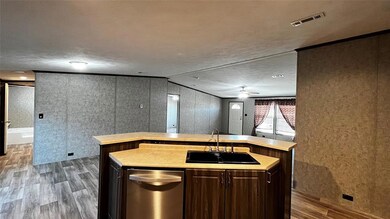 142 Cates Ct, Decatur, TX 76234 - photo 6