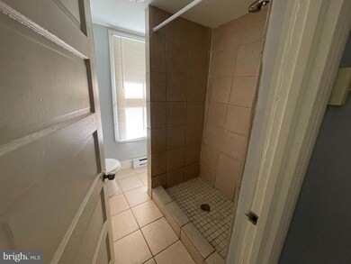 113 Fulmer Rd unit 4, Perkiomenville, PA 18074 - photo 4