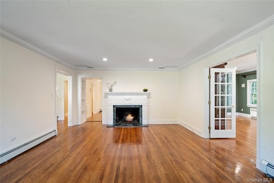 74 Eakins Rd, Manhasset, NY 11030 - photo 5