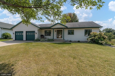 101 Wickfield Dr, Mankato, MN 56001 - photo 2