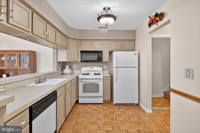 62 Woolsey Ct, Pennington, NJ 08534 - photo 6