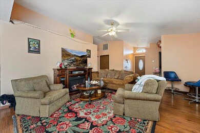 06-Living Room