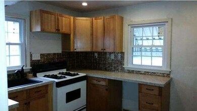 28 Alvil Rd, Wilmington, DE 19805 - photo 2