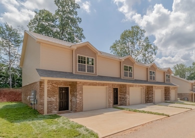 135 Country Ln unit 403, Clarksville, TN 37043 - photo 2