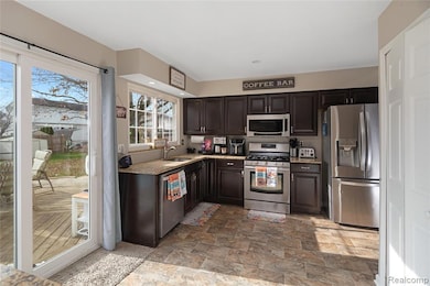 40341 Worthington Ct, Canton, MI 48188 - photo 7