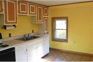 1165 Stafford St, Rochdale, MA 01542 - photo 5