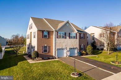 545 Clearview Dr, Souderton, PA 18964 - photo 2