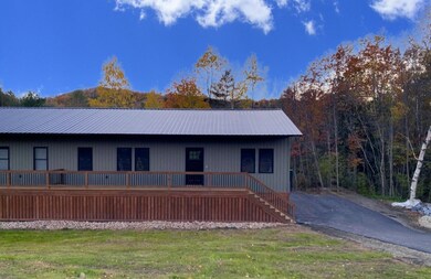 31 Owen Dr unit 2, Littleton, NH 03561 - photo 2