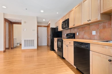50 Maple St unit 6, Danvers, MA 01923 - photo 6