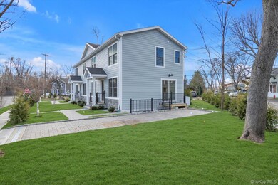 ONE Manhasset Ave unit B, Port Washington, NY 11050 - photo 3