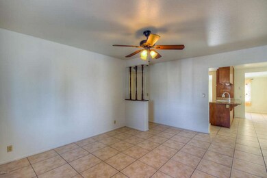 Living Room (3)